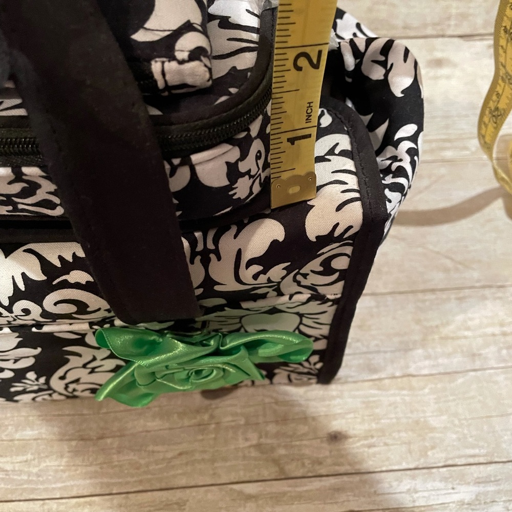 Host Pick! New With Tags 3 Makeup Bag Set by Sheffield Home - Picture 7 of 8